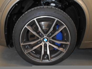 2016 BMW X5 M thumb8