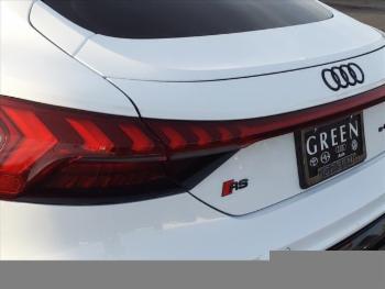 2022 Audi RS e-tron GT thumb4