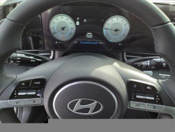 2024 Hyundai Elantra thumb3