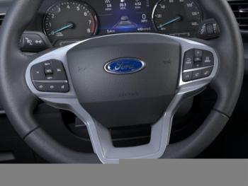 2024 Ford Explorer thumb12