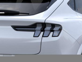 2023 Ford Mustang Mach-E thumb0