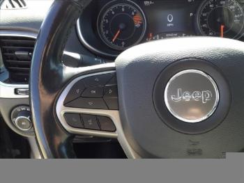 2020 Jeep Cherokee thumb11