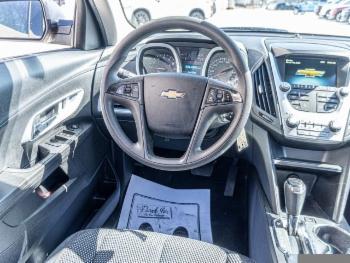 2017 Chevrolet Equinox thumb9