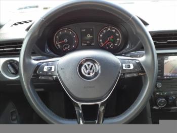 2021 Volkswagen Passat thumb10