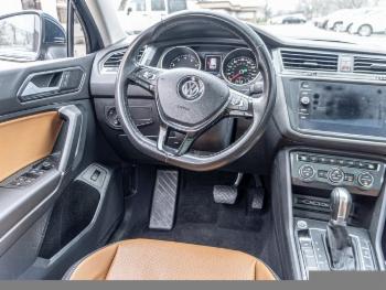 2018 Volkswagen Tiguan thumb19