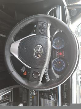 2016 Toyota Corolla thumb10