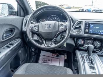2022 Honda HR-V thumb9
