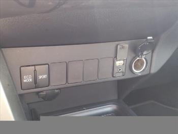 2015 Toyota RAV4 thumb1