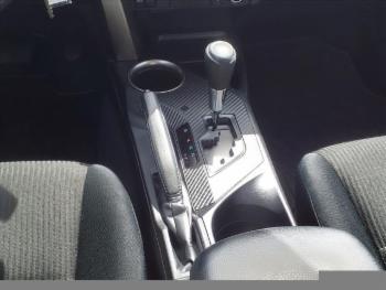 2015 Toyota RAV4 thumb4