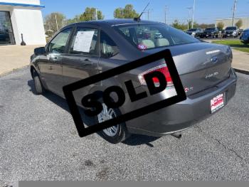 2011 Ford Focus thumb20