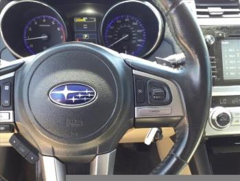 2016 Subaru Outback thumb9