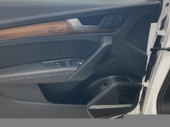 2023 Audi Q5 thumb2