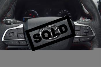 2023 Toyota Sienna thumb4