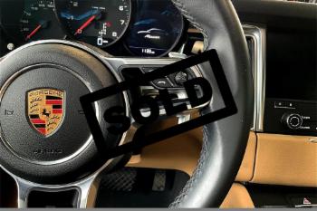 2018 Porsche Macan thumb2