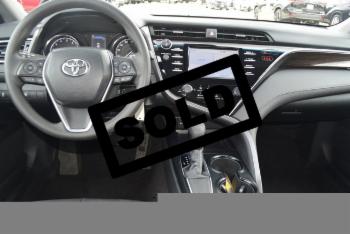 2018 Toyota Camry thumb10