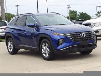 2023 Hyundai Tucson thumb1