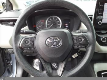 2020 Toyota Corolla thumb9