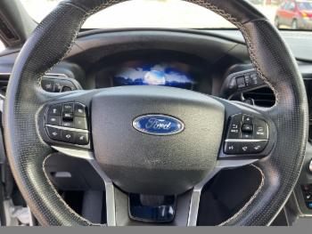 2020 Ford Explorer thumb11