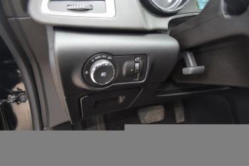 2016 Buick Verano thumb1