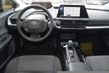 2023 Toyota Prius thumb11