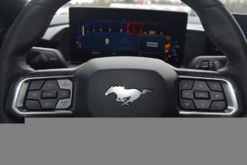 2024 Ford Mustang thumb11