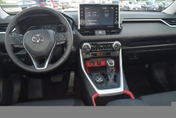 2022 Toyota RAV4 thumb12