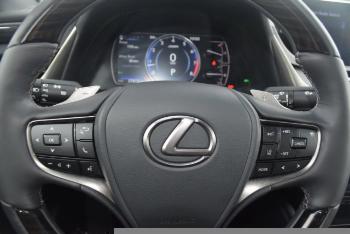 2021 Lexus ES thumb4