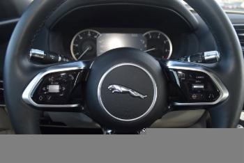 2020 Jaguar XE thumb17