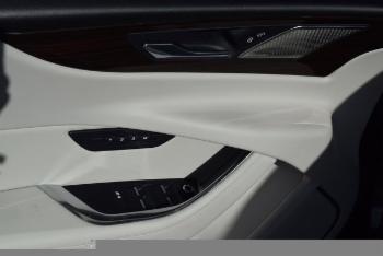 2020 Jaguar XE thumb22