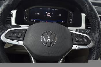 2021 Volkswagen Atlas thumb4