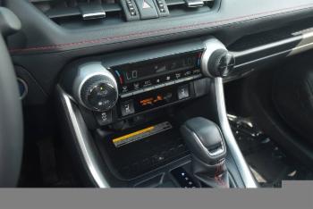 2021 Toyota RAV4 Prime thumb7