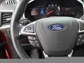 2019 Ford Edge thumb9