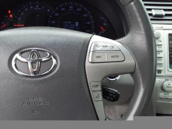 2010 Toyota Camry thumb8