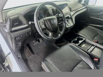 2023 Honda Odyssey thumb3