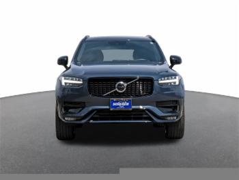 2021 Volvo XC90 thumb1