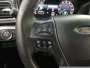 2017 Ford Explorer thumb9