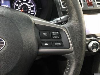 2016 Subaru Forester thumb10