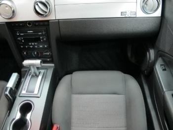 2007 Ford Mustang thumb0