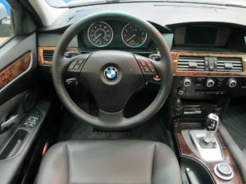 2008 BMW 528 thumb3