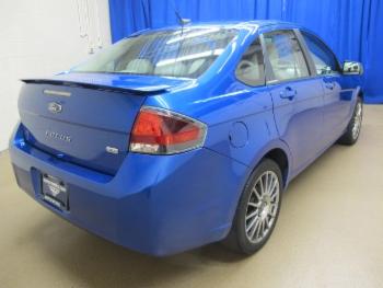 2010 Ford Focus thumb17
