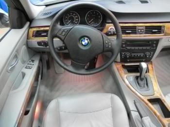 2006 BMW 325i thumb21