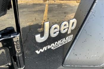 2020 Jeep Wrangler thumb17