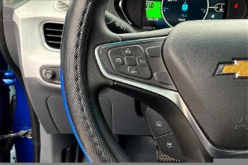 2017 Chevrolet Bolt EV thumb4