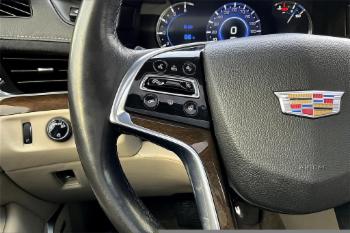 2019 Cadillac Escalade thumb3