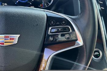 2019 Cadillac Escalade ESV thumb1