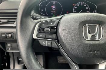 2019 Honda Accord thumb0