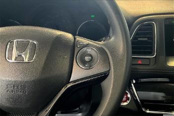 2017 Honda HR-V thumb3