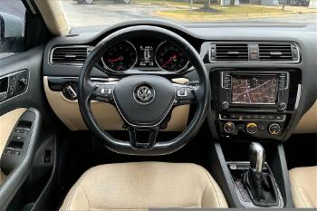 2017 Volkswagen Jetta thumb19